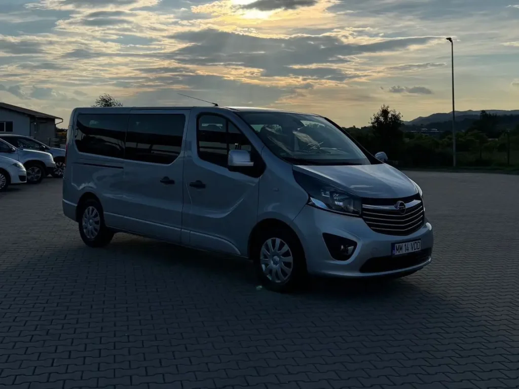 Închiriere Opel Vivaro 2016 în Baia Mare